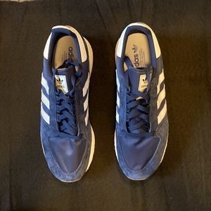 BNWOT ADIDAS Originals Forest Grove M10